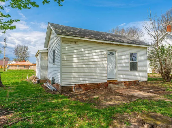406 N Mason St, Mason City, IL 62664