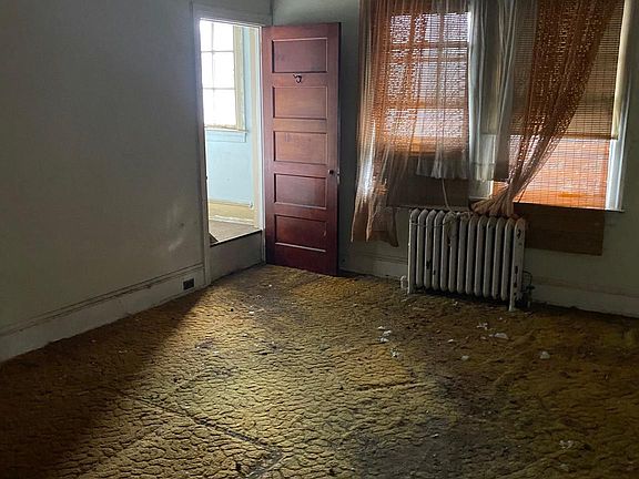 5th image of 6210 N Fairhill St