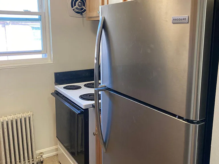 4014 Hallman St S #4 — Photo 2