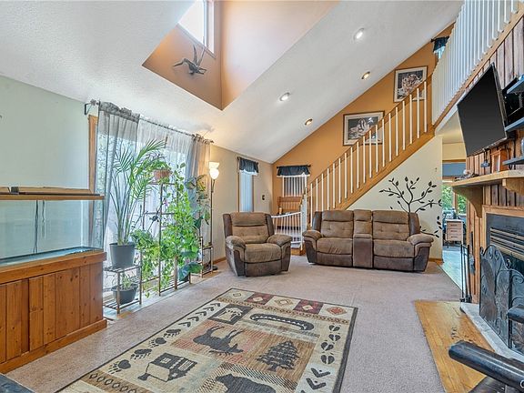 3rd image of 4735 Grange Rd
