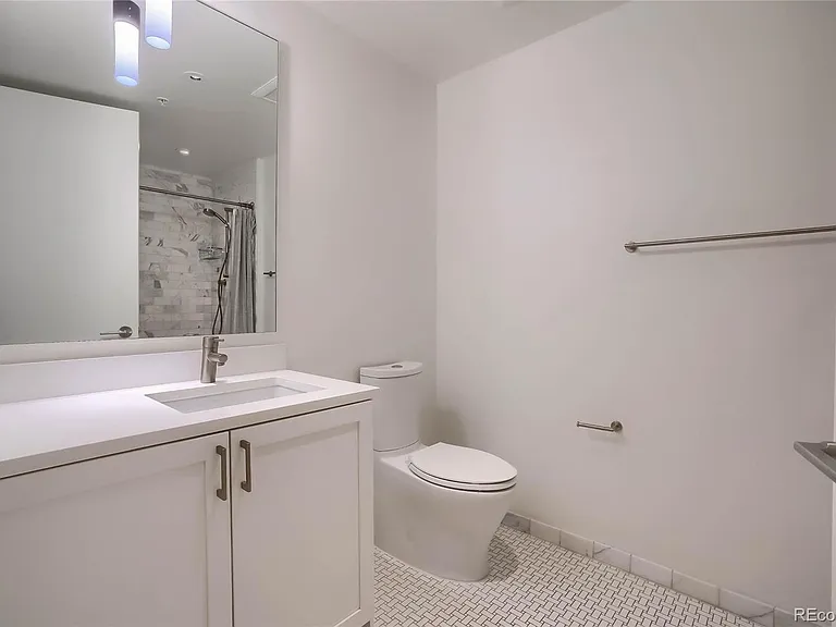 1750 Wewatta St #1105 — Photo 13