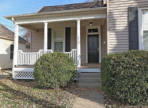 3rd image of 318 N Fountain St