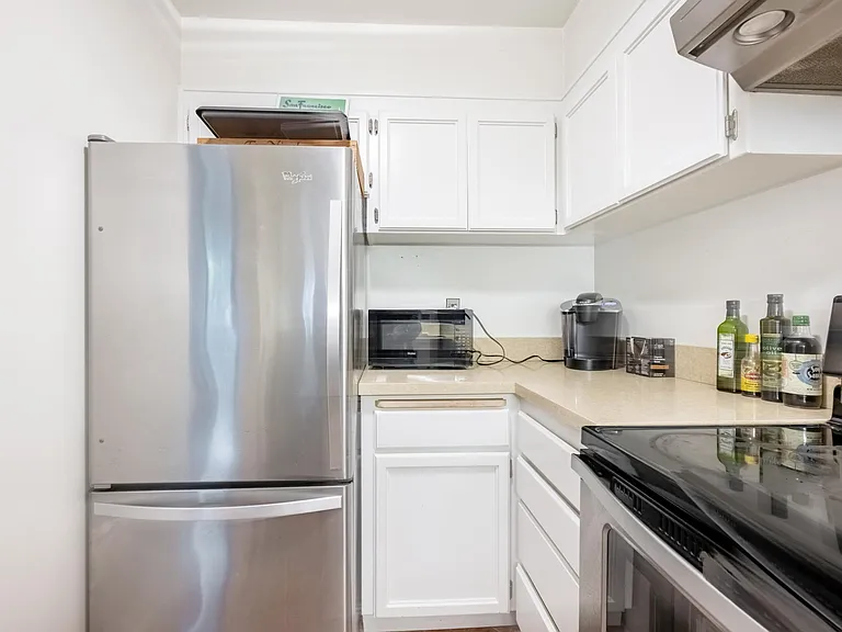 900 Bush St #213 — Photo 16
