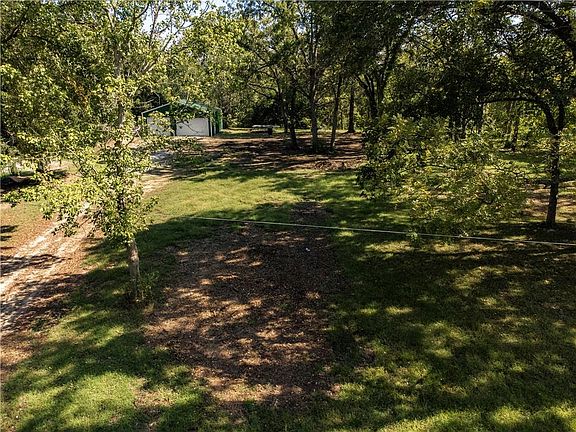 3rd image of 8423 S Russell Rd