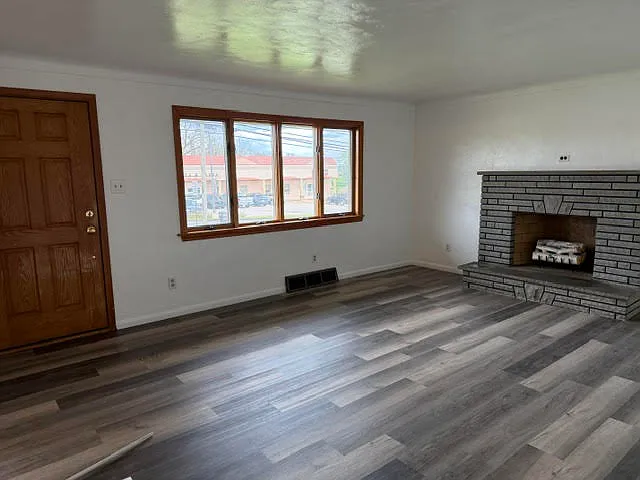 3509 Route 130 — Photo 4