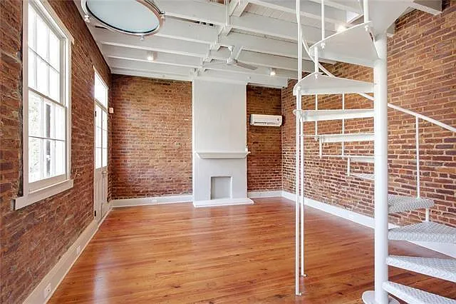 1 bed, 1.5 bath, 700 sqft, $1,700 — Photo 4
