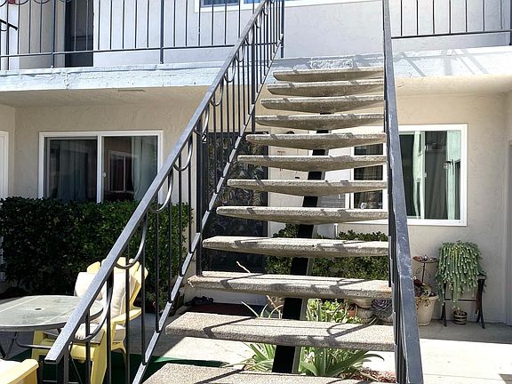 2nd image of 759 Calla Dr #4A