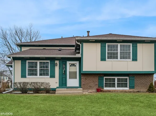 327 Cherrywood Ct, Vernon Hills, IL 60061