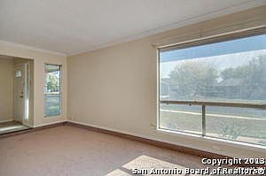 4th image of 6819 Twin Lake Dr
