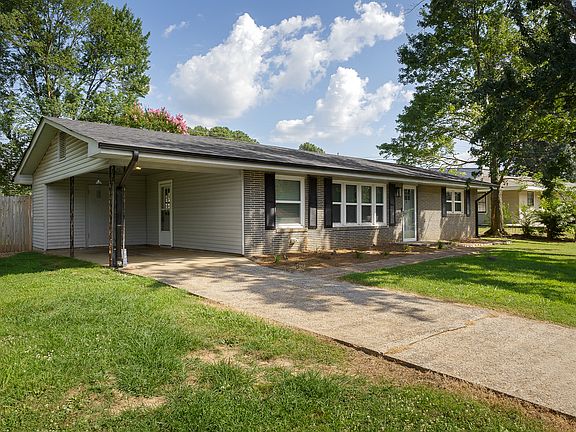 2nd image of 4126 Eastwood Dr