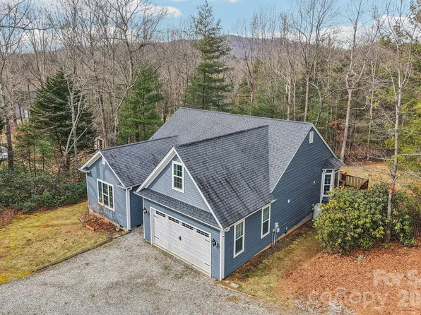 29 Saddle Top Rd, Flat Rock, NC 28731