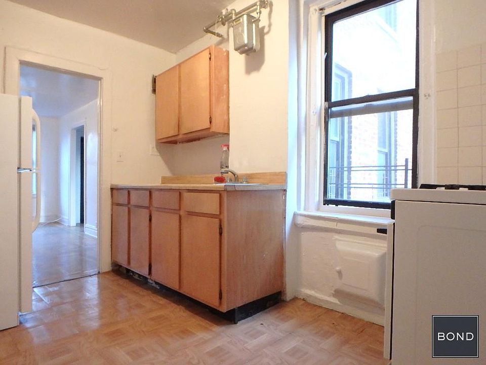 2nd image of 1316 Riverside Dr APT 3G