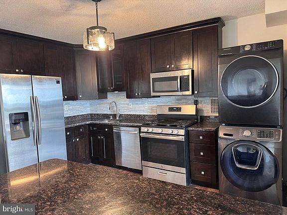 4th image of 3705 S George Mason Dr APT 1614S