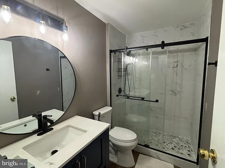 2404 Bayberry Ct — Photo 19