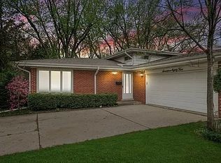 1784 Whitcomb Ave, Des Plaines, IL 60018