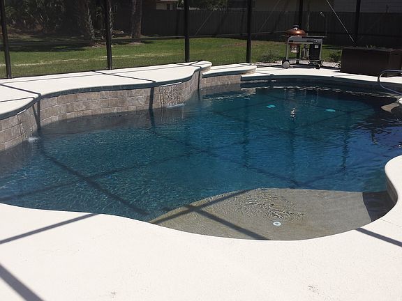 5th image of 2820 Long Lake Dr