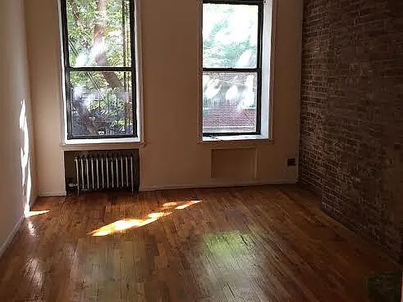 2nd image of 329 E 92nd St APT 4D