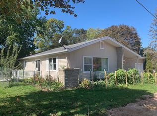 730 Kalamazoo Ave, Petoskey, MI 49770