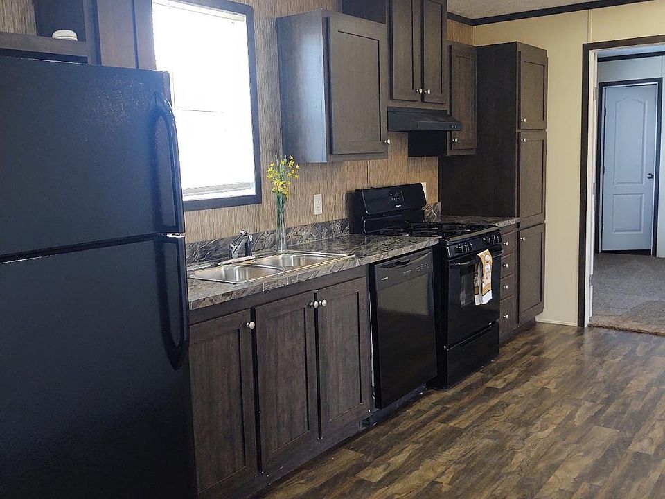 1st image of 94 Basswood Dr