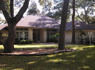 2178 Lakeside Dr E, Fernandina Beach, FL 32034