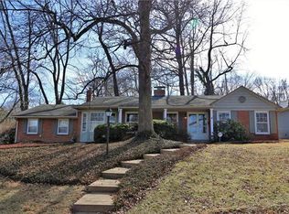 30 Glenhaven Dr, Saint Louis, MO 63122
