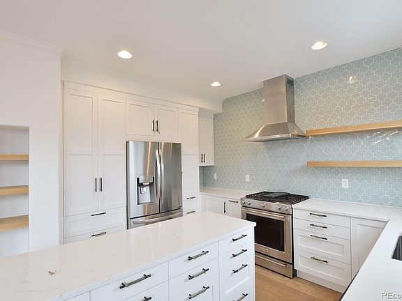2nd image of 2889-2258 Ulster St