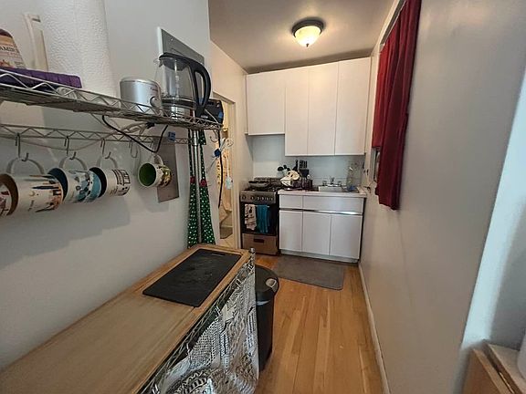 3rd image of 200 W 81st St APT 37