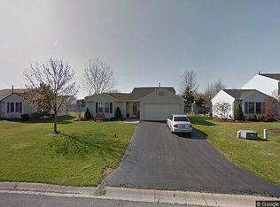 8148 Toscano Dr, Clay, NY 13041