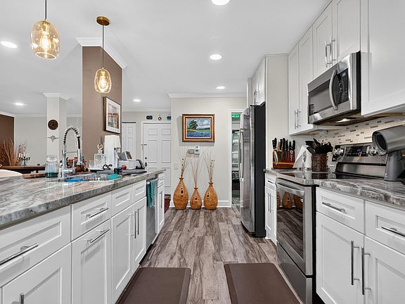 4th image of 1831 Mission Hills Rd APT 106