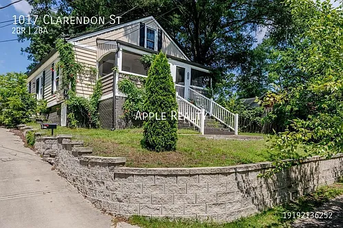 1017 Clarendon St Photo 1
