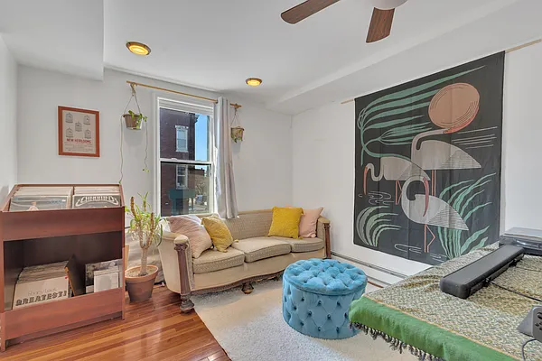 Sold by Compass | media 10