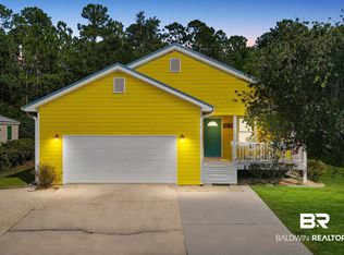 1033 Ridgewood Dr, Lillian, AL 36549