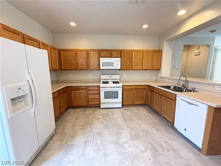 2660 Dirleton Pl — Photo 10