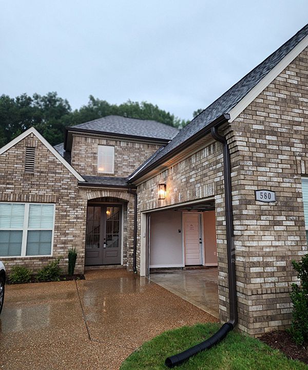 1st image of 580 Holden Dr