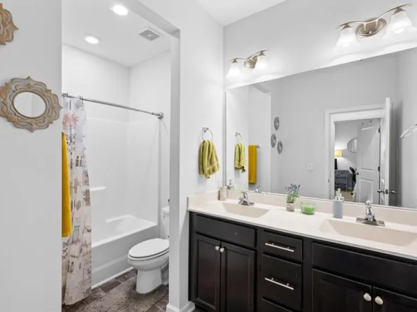(undisclosed Address), Holly Springs, NC 27540