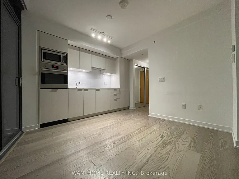 11 Wellesley St W #2412 — Photo 8