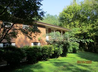 8907 Nelson Rd, Soddy Daisy, TN 37379