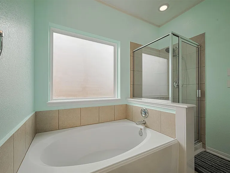 5003 Forest Moss Ct — Photo 34