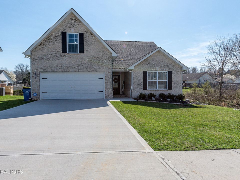 1st image of 3026 Farmhouse Dr