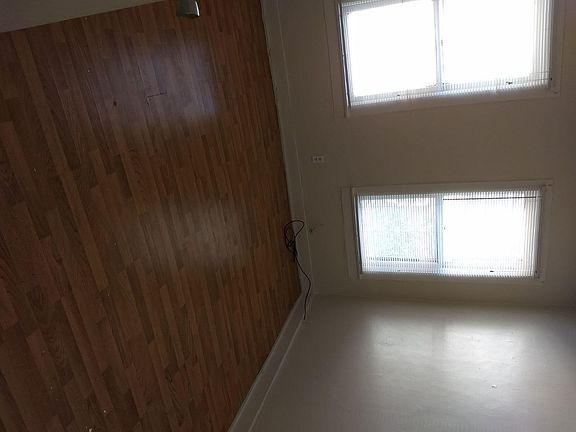 2 Large window in each room.