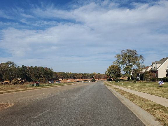 4th image of 1217 Maddy Ln