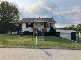 2031 Warren Ave, Irwin, PA 15642