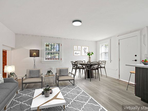 2nd image of 300 San Juan Ave #2