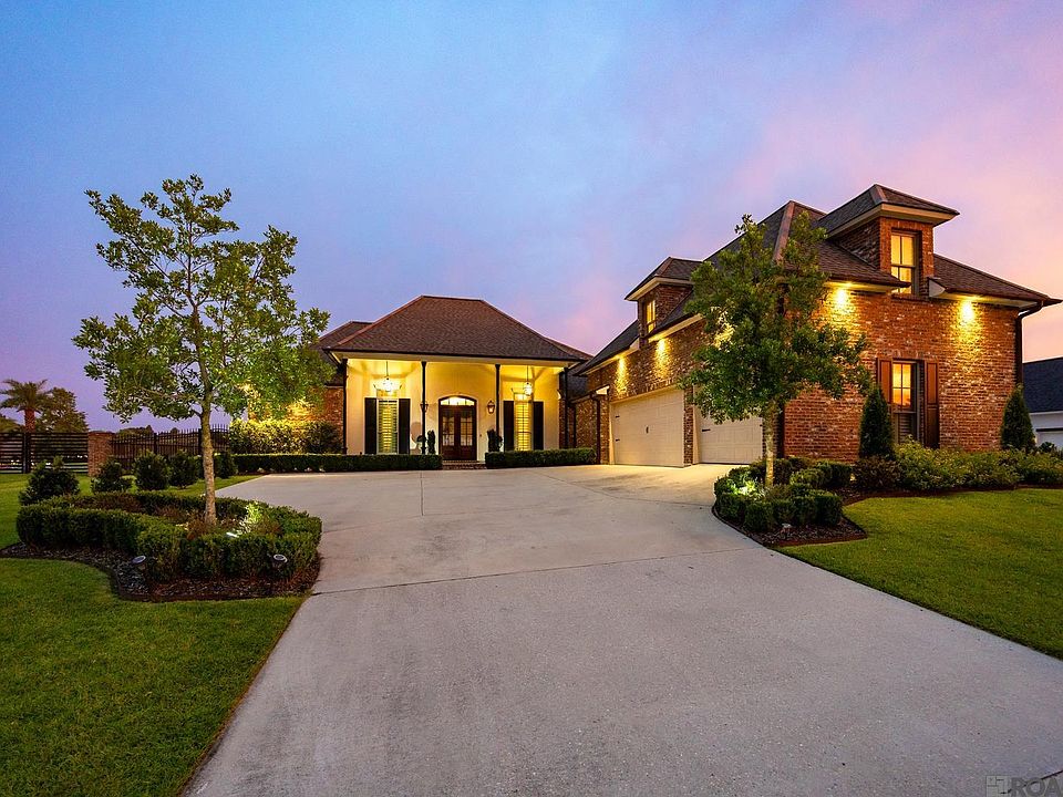 1st image of 40129 River Winds Ct