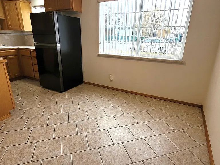 905 Abbot St #A & B — Photo 9
