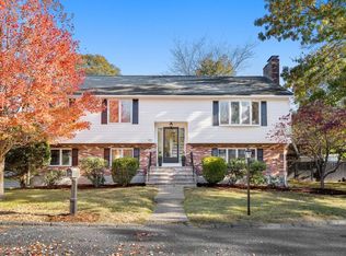 100 Mary Chilton Rd, Needham, MA 02492