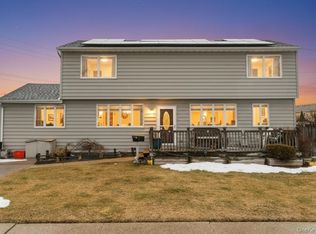 2 Parente Lane N, Island Park, NY 11558