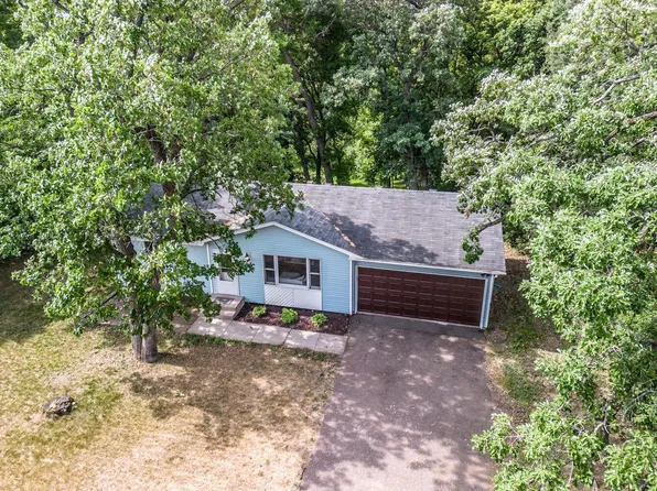 6647 Birch St, North Branch, MN 55056