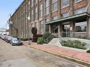 920 Poeyfarre St APT 385, New Orleans, LA 70130