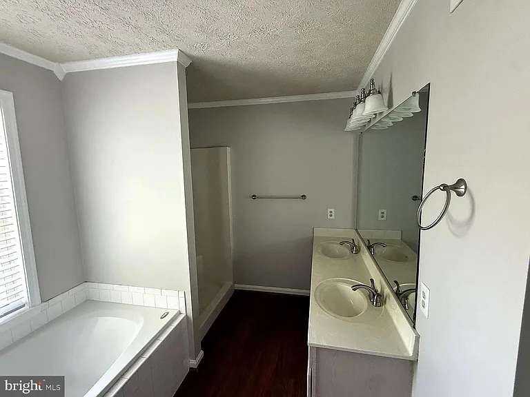 11512 Woodland View Dr — Photo 9